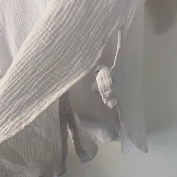 Lost in Lunar Dover top - Picture 7 of 9